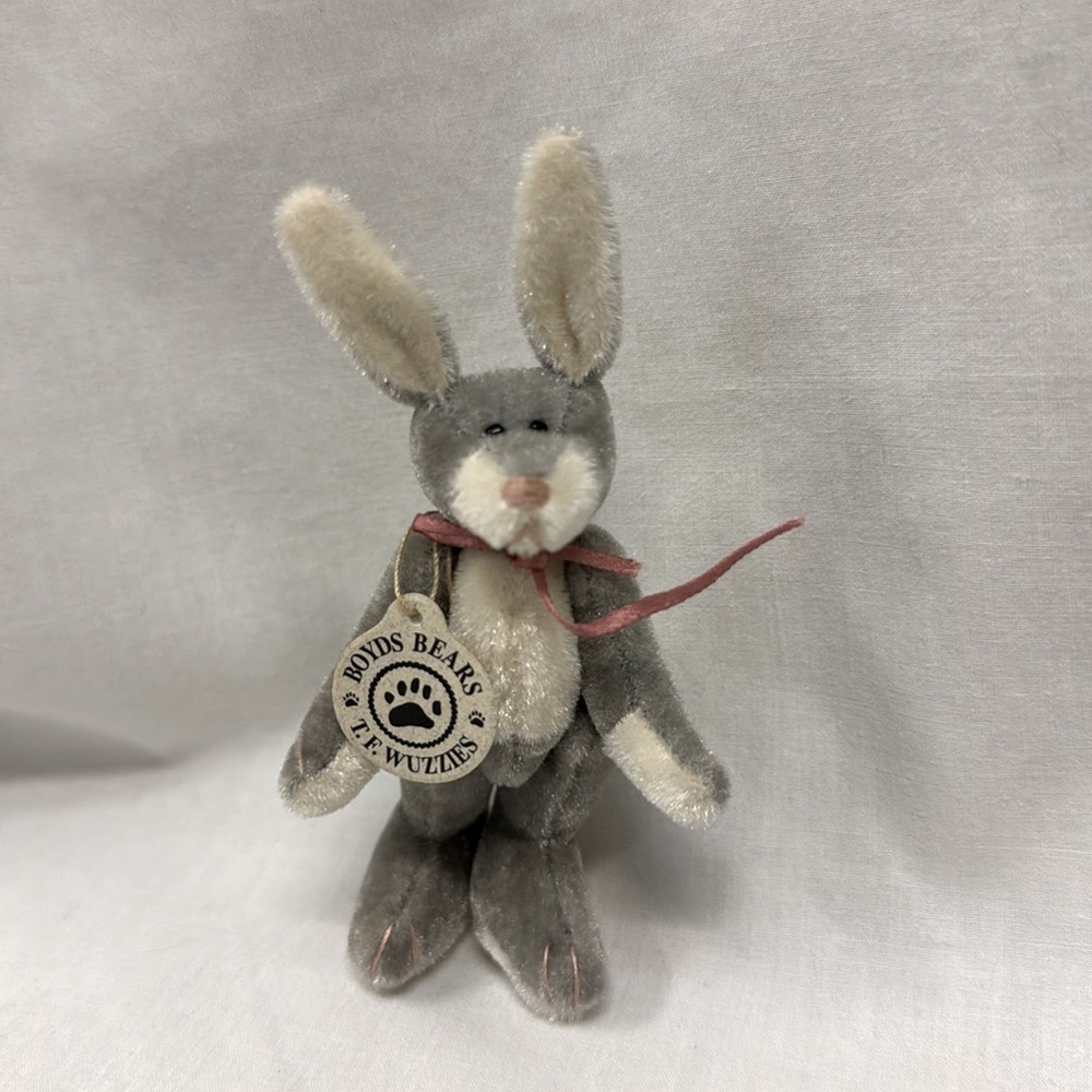 Boyd’s bears tf wuzzie rabbit